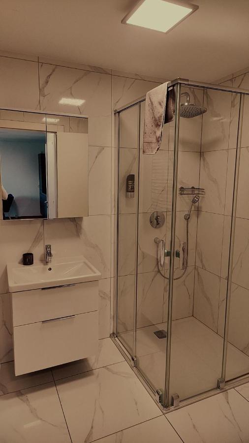 Spa Residenz Neusiedl Appartments 滨湖新锡德尔 外观 照片